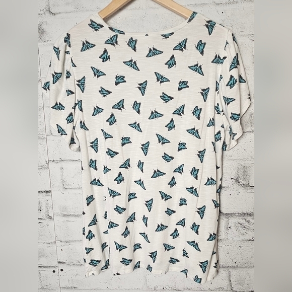 Lularoe Butterfly Print Causal T-shirt - Picture 2 of 5